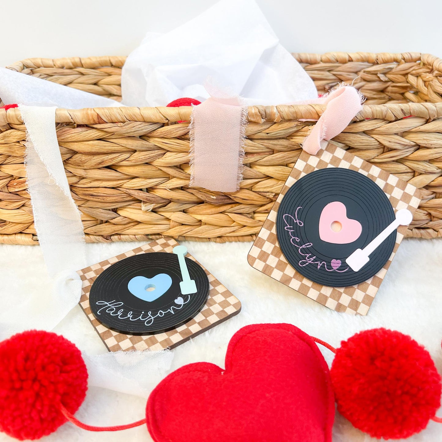 Record Player Valentine Basket Tag - Retro - Valentine's Day - Love Day - Personalized Acrylic Bag Tag - Cute Vday Gift