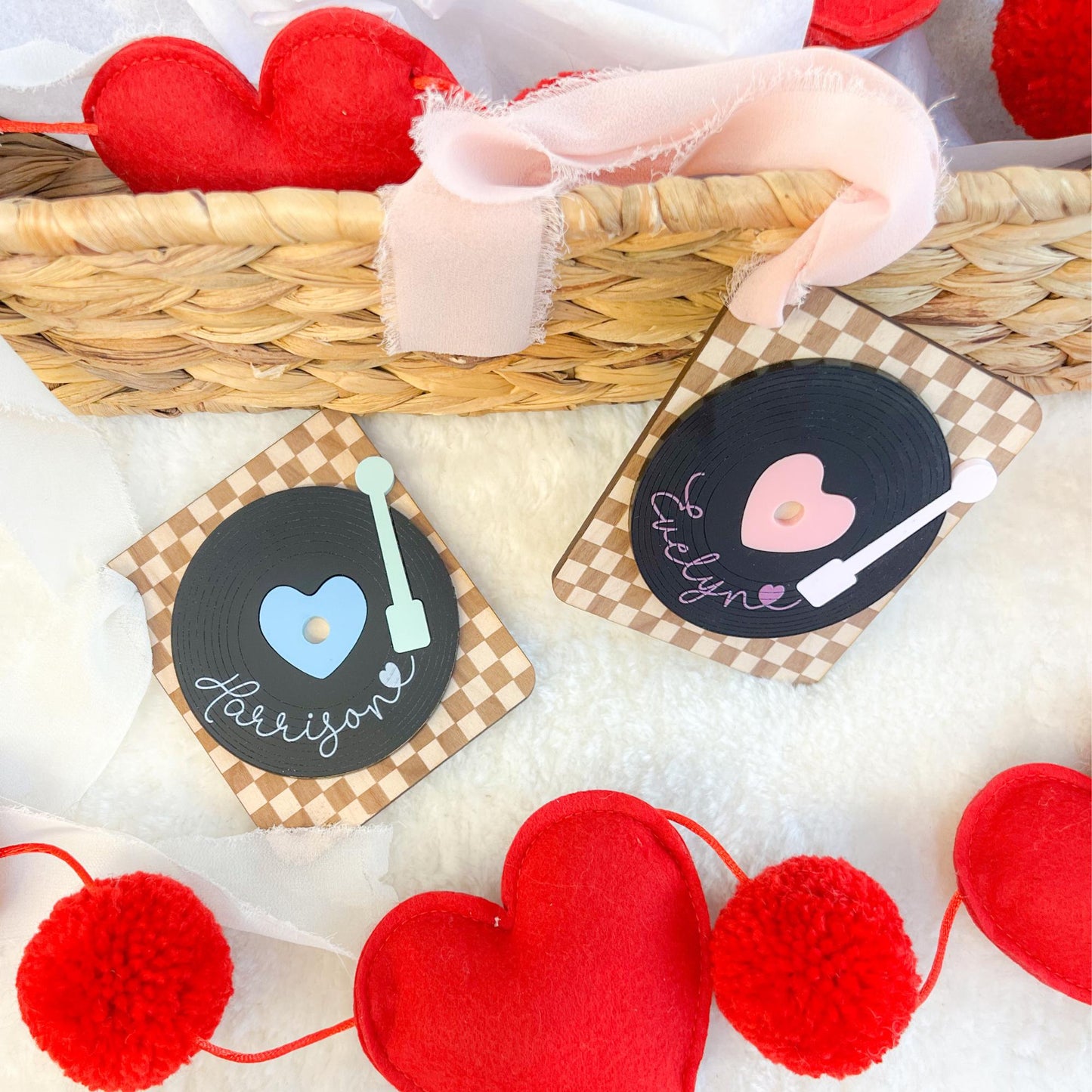 Record Player Valentine Basket Tag - Retro - Valentine's Day - Love Day - Personalized Acrylic Bag Tag - Cute Vday Gift