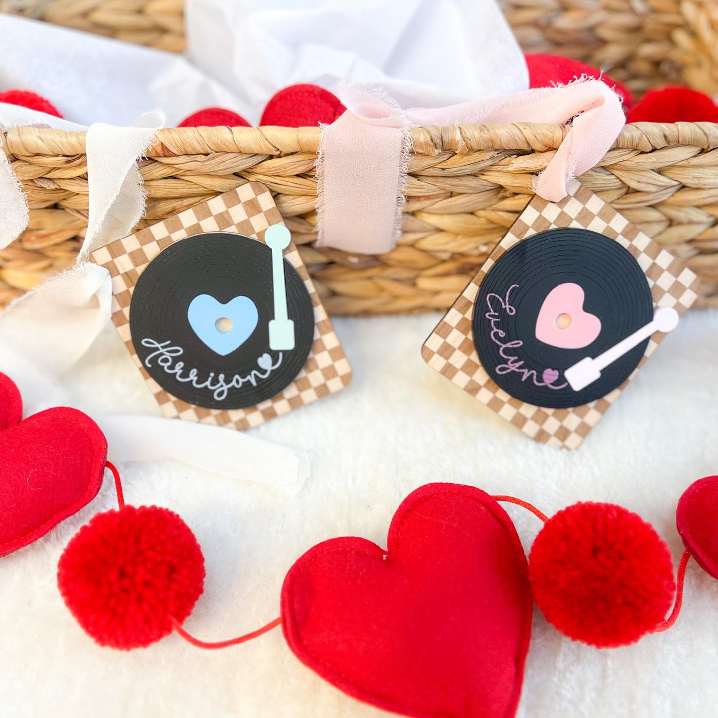 Record Player Valentine Basket Tag - Retro - Valentine's Day - Love Day - Personalized Acrylic Bag Tag - Cute Vday Gift