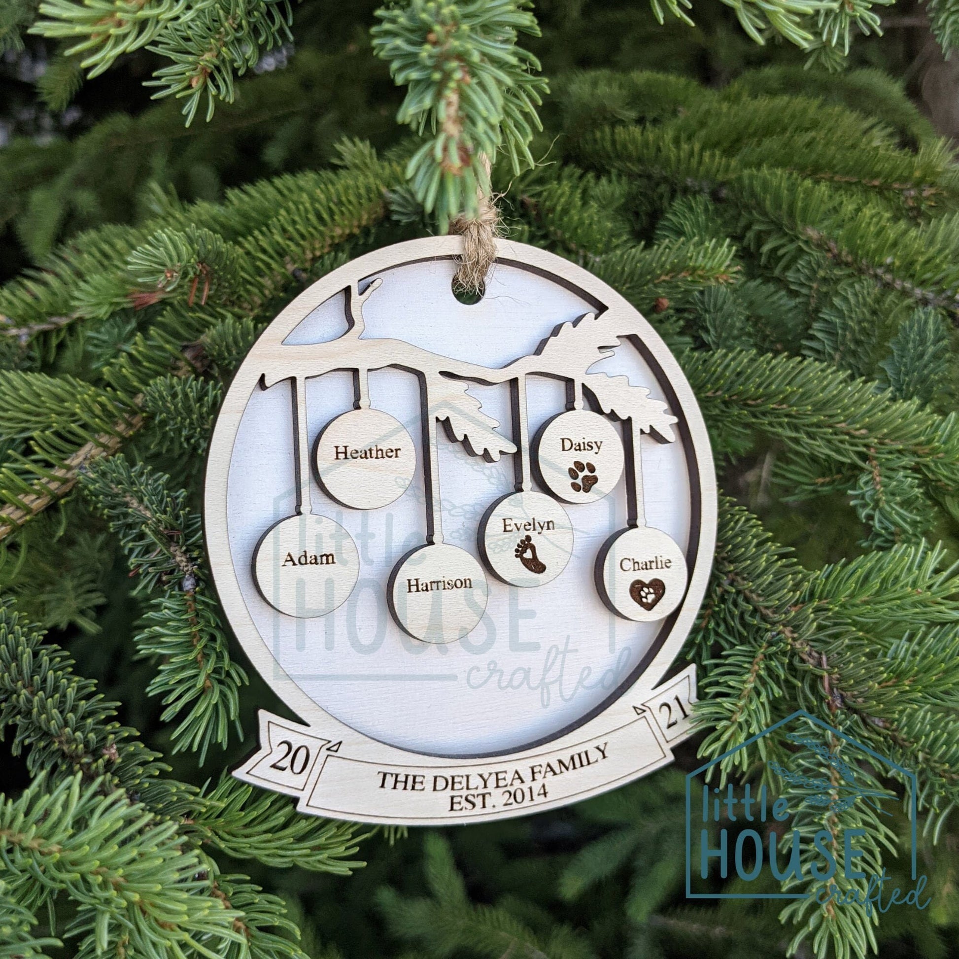 Christmas Ornament -Personalized Family Ornament -Engraved Family Ornament - 2022 Ornament - 1-22 Names - Customized - Cat - Dog - Baby