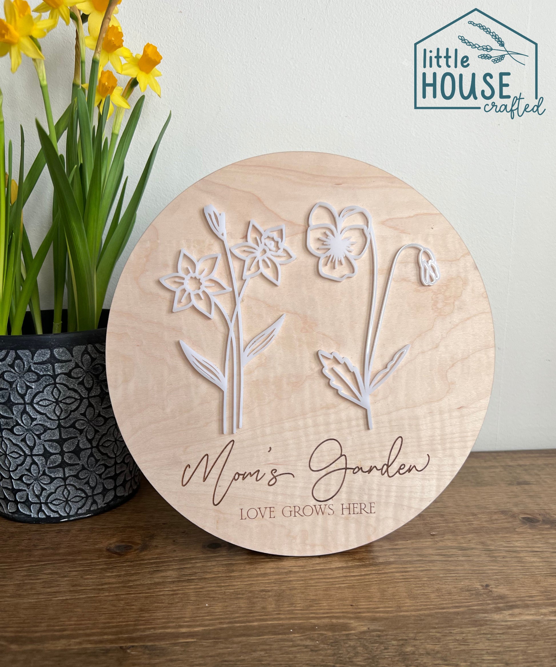 Birth Flower Mom's Garden Wooden Sign