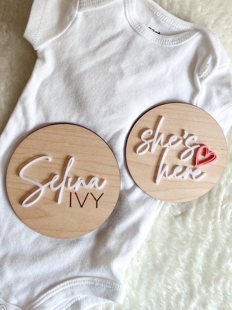 Wooden Name Round Sign